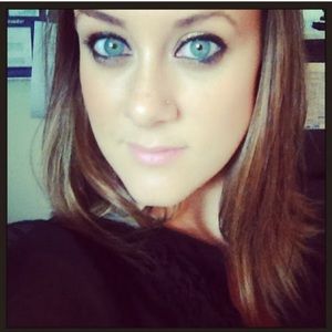 Meet your Posher, Melissa